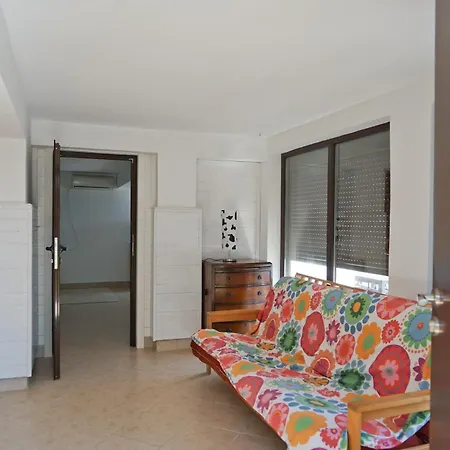 Six Bedroom Luxury With Private Pool In Quiet Residential Area Near Beaches